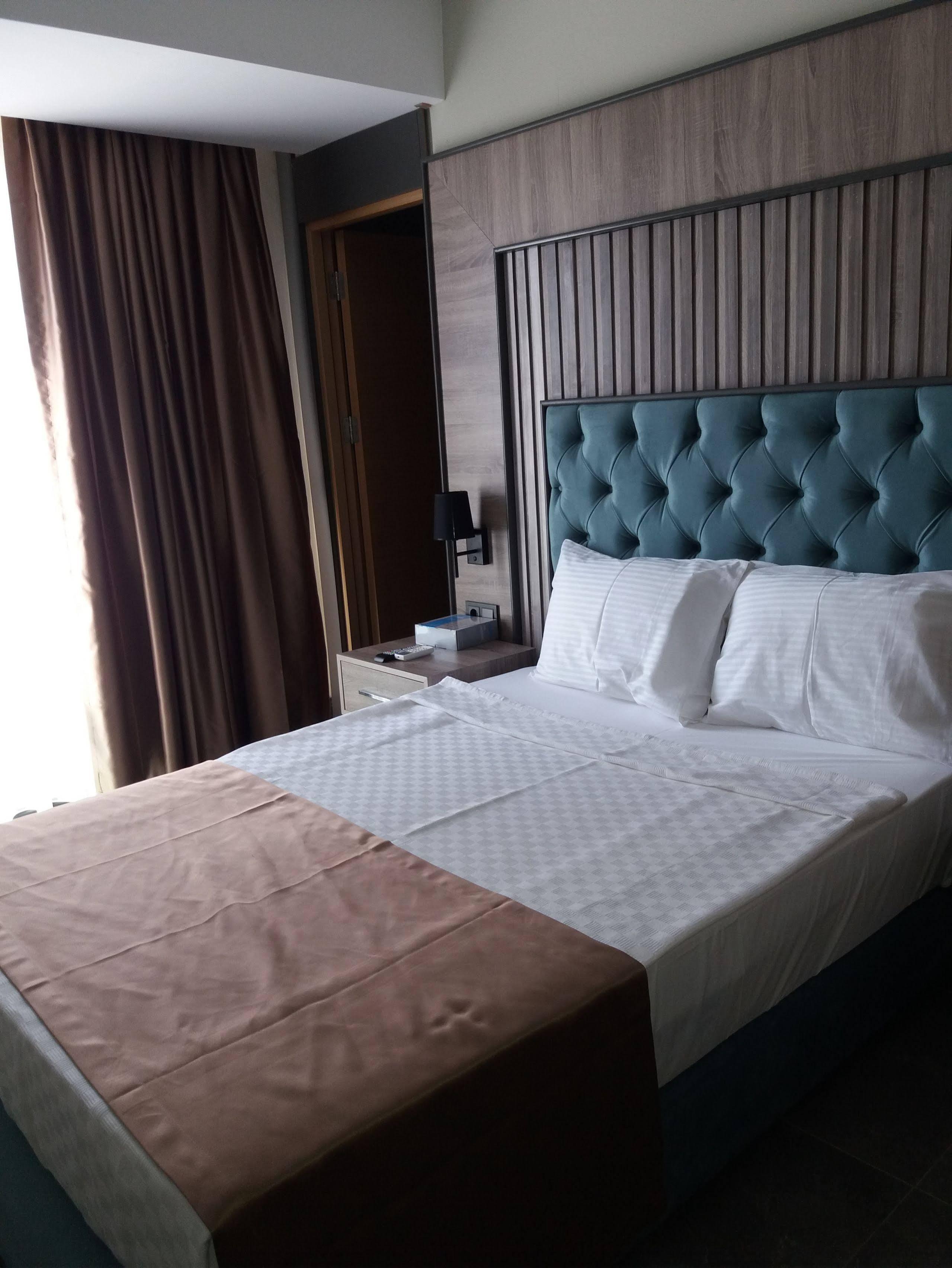 Rodinn Park Hotel 안탈리아 외부 사진