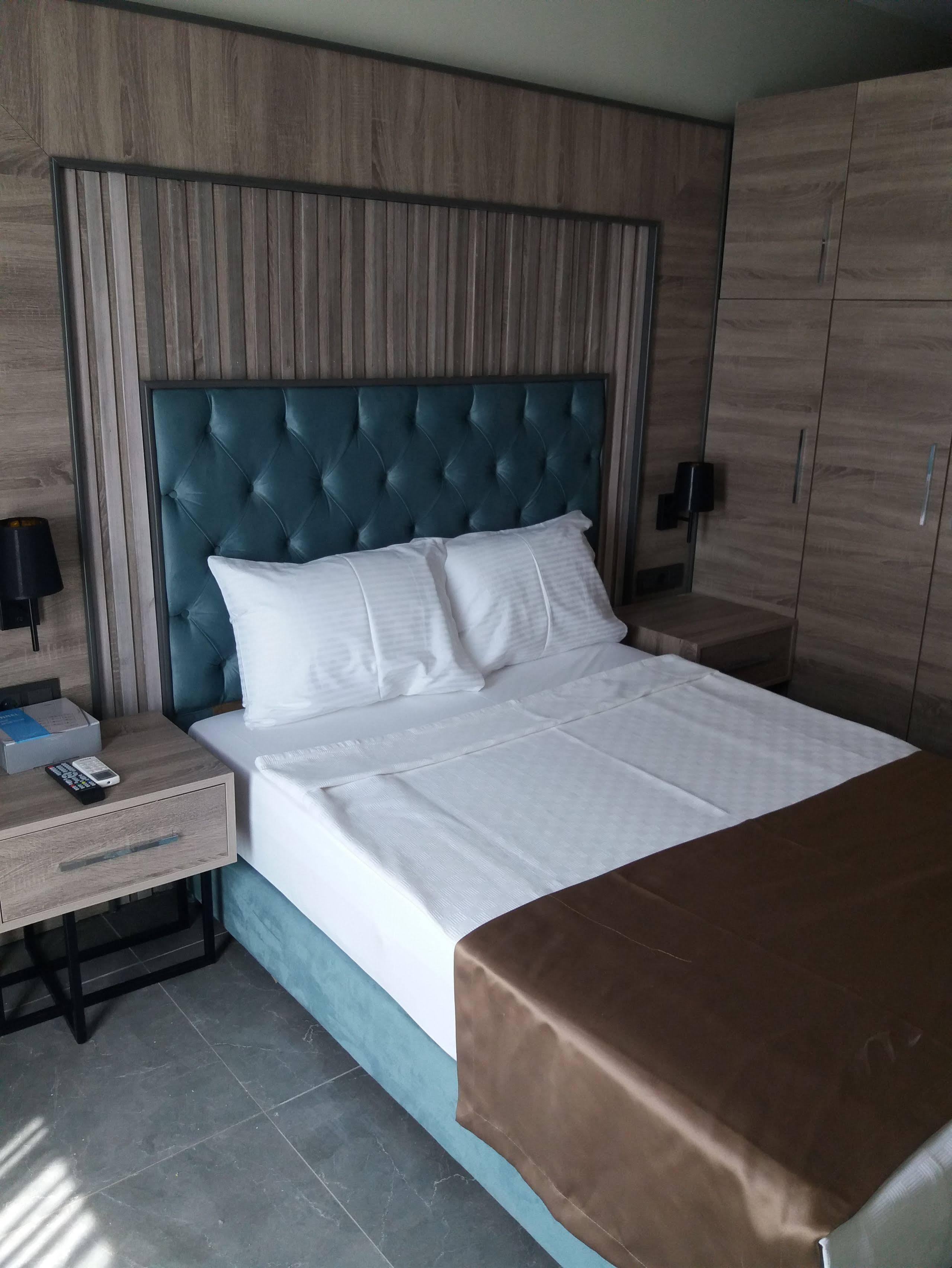 Rodinn Park Hotel 안탈리아 외부 사진